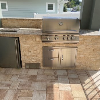 Florida Pavers & Pergolas - Grill area - Masonry/Concrete Near Me - Oviedo, Florida Florida Pavers & Pergolas - Grill area - Masonry/Concrete Near Me - Oviedo, Florida