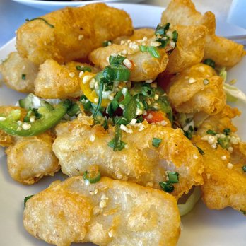Golden Eagle Chinese Restaurant - Salt & pepper deep fried fish - Seafood Near Me - Honolulu, Hawaii