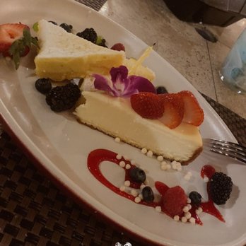 Cielos - Cheesecake and lemon bar - Breakfast & Brunch Near Me - Tucson, Arizona