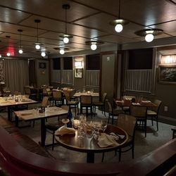 Tiny Lou's - Interior