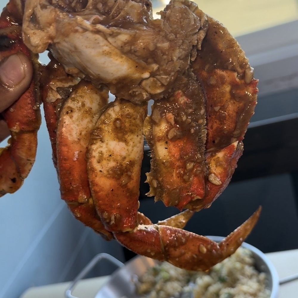 Lemon Crab - 1 lb. Dungeness Cluster - Seafood Near Me - Hayward, California