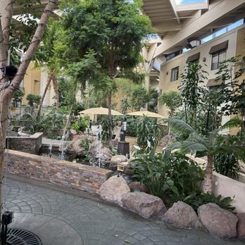 Concord Plaza Hotel - Courtyard - Hotels Near Me - Concord, California Concord Plaza Hotel - Courtyard - Hotels Near Me - Concord, California