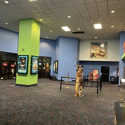 Amc Theater Bloomfield Christmas Schedule 2022 Amc Classic Bloomfield 8 - Closed - 31 Photos & 22 Reviews - Cinema - 863  Park Ave, Bloomfield, Ct - Phone Number - Yelp