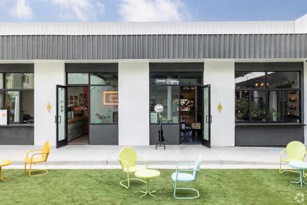 WINDOW COFFEE BAR Melrose by null