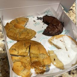 Variety of cookies all taste tasted. Yummmmm!