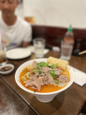 Kung Fu Little Steamed Buns Ramen by null