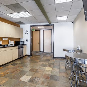 Virtuoso Business Centers - Full kitchen stocked with the best coffee, tea and hot chocolate! #office #executivesuites #coworking #flex - Shared Office Spaces Near Me - Glendale, California Virtuoso Business Centers - Full kitchen stocked with the best coffee, tea and hot chocolate! #office #executivesuites #coworking #flex - Shared Office Spaces Near Me - Glendale, California