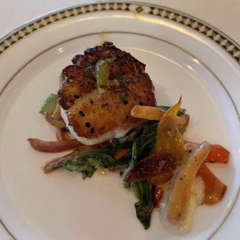 Bohanan's - Seared fresh scallops with bell pepper and onion - Steakhouses Near Me - San Antonio, Texas Bohanan's - Seared fresh scallops with bell pepper and onion - Steakhouses Near Me - San Antonio, Texas