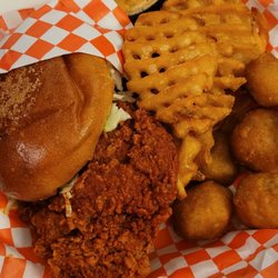 Nim’s Fried Chicken - Nashville combo