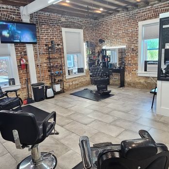 Cuttz by Allen - Barbers Near Me - Bradenton, Florida Cuttz by Allen - Barbers Near Me - Bradenton, Florida