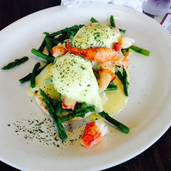 Country View Restaurant - Lobster asparagus Benedict - Breakfast & Brunch Near Me - Brooklyn, Connecticut Country View Restaurant - Lobster asparagus Benedict - Breakfast & Brunch Near Me - Brooklyn, Connecticut