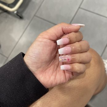 Polish Nail Spa - Pink/White Ombré Butterfly Glitter - Nail Salons Near Me - Artesia, California Polish Nail Spa - Pink/White Ombré Butterfly Glitter - Nail Salons Near Me - Artesia, California