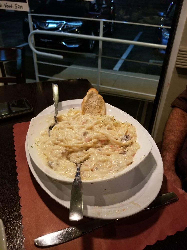 FRENCHIE’S BAR & GRILL 11 Photos & 12 Reviews 3190 W Hallandale