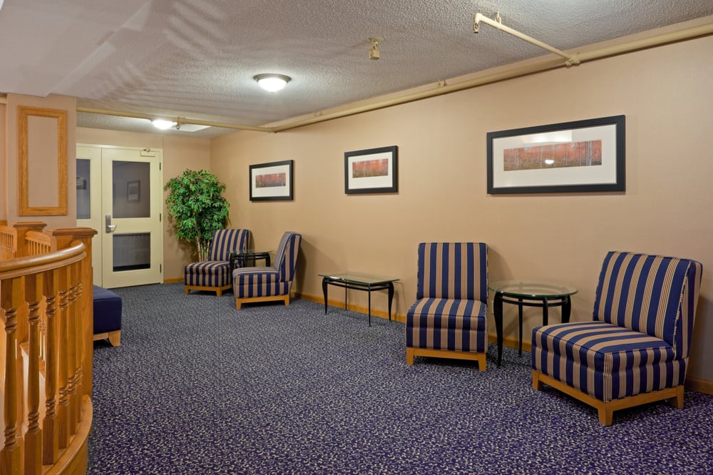 Holiday Inn Express Toronto East - Scarborough