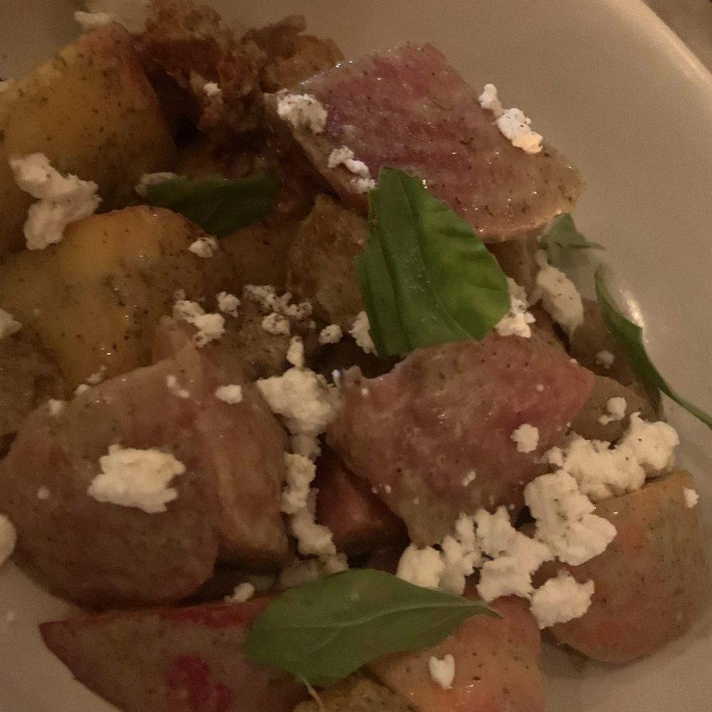 Este - Peach beet salad - Seafood Near Me - Austin, Texas Este - Peach beet salad - Seafood Near Me - Austin, Texas