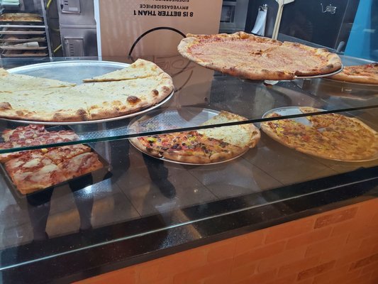 Side Piece Pizza by null