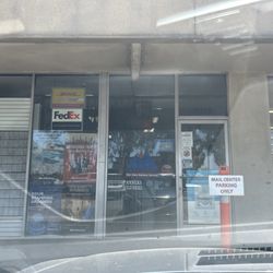 AIM Mail Center - Front with parking