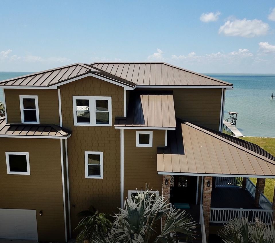 Slide of Strata Roofing and Construction