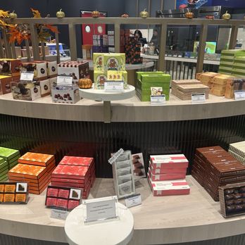 Royce Chocolate - Chocolatiers & Shops Near Me - Las Vegas, Nevada
