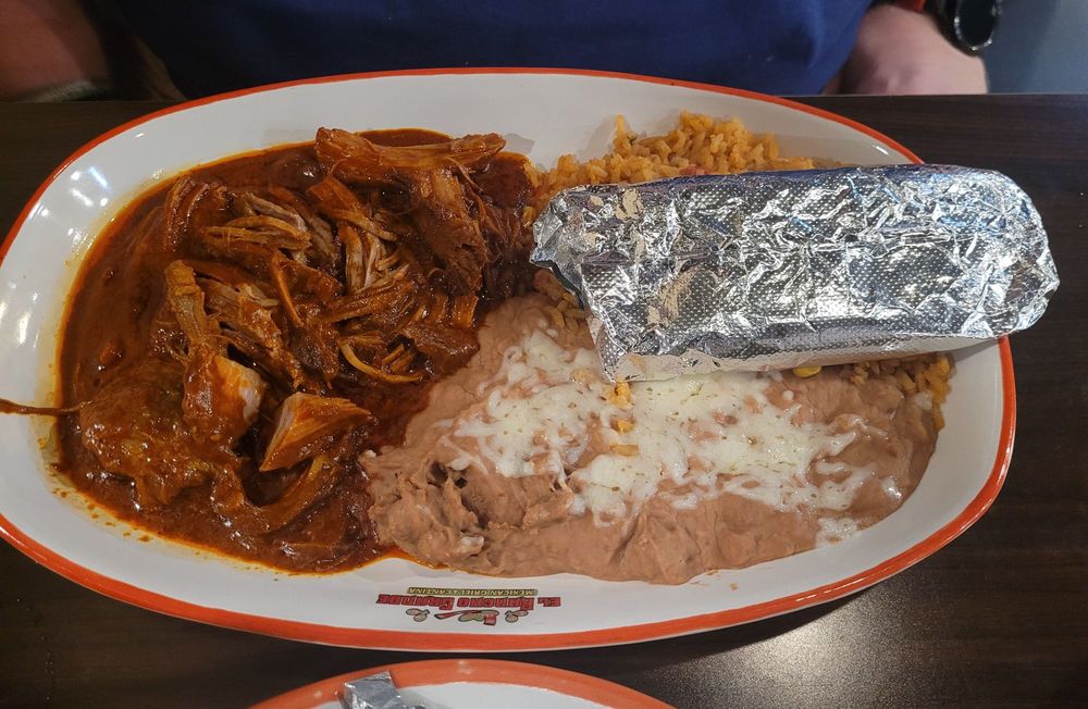 Social spots from El Rancho Grande