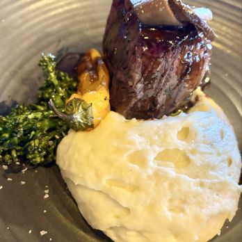 Tina's - Beef Tenderloin - New American Near Me - Dundee, Oregon Tina's - Beef Tenderloin - New American Near Me - Dundee, Oregon