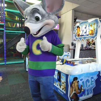 Chuck E. Cheese - Chuck E, beer, pizza, playground. - Arcades Near Me - Roseville, California