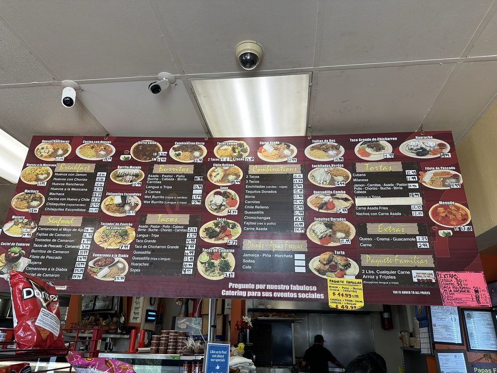 Ochoa's Carniceria Y Taqueria y Menudo