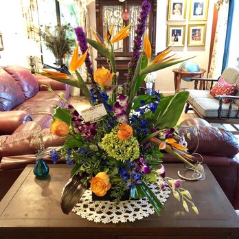 Cypress Gardens Flower Shop - Carole did an amazing job at designing this custom arrangement! I told her my price range and asked for something tropical. - Florists Near Me - Miami, Florida
