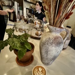 Most beautiful design on my cortado, made by the cutest guy! Most beautiful design on my cortado, made by the cutest guy!