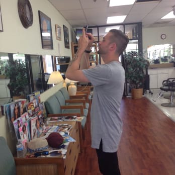 Solana Beach Barber Shop - Barbers Near Me - Solana Beach, California Solana Beach Barber Shop - Barbers Near Me - Solana Beach, California