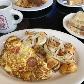 Blue Star Restaurant - Linguiça omelette with home fries and toast - Diners Near Me - Roslindale, Massachusetts Blue Star Restaurant - Linguiça omelette with home fries and toast - Diners Near Me - Roslindale, Massachusetts