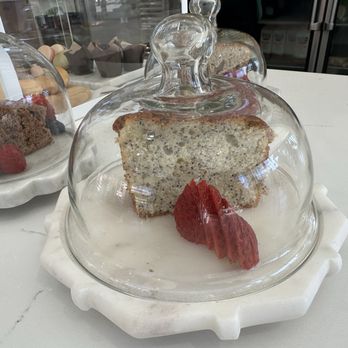 Esso Caffé - Banana bread - Cafes Near Me - Beverly Hills, California Esso Caffé - Banana bread - Cafes Near Me - Beverly Hills, California