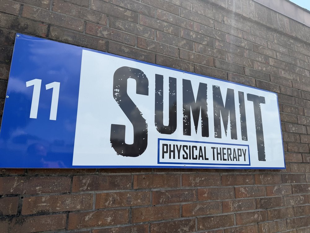 Summit Physical Therapy Logo