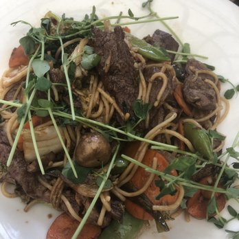 Robins Restaurant - Robin 's Chow (steak) - New American Near Me - Cambria, California Robins Restaurant - Robin 's Chow (steak) - New American Near Me - Cambria, California