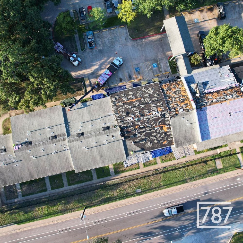 Slide of 787 Construction