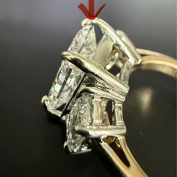 Park Place Jewelers - Visible gap between prong and diamond -- prong is not seated securely against the stone