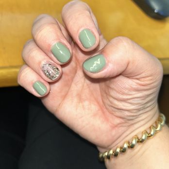 John Regal Nail - Color Gel by Wake ~ Kinky Koral - Nail Salons Near Me - White Plains, New York