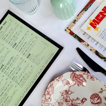 Sla Thai Restaurant - Beautiful table setting - Thai Near Me - Montclair, New Jersey
