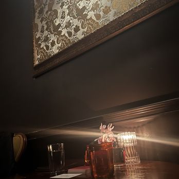 Thick As Thieves - Decor at our table - Cocktail Bars Near Me - Boise, Idaho Thick As Thieves - Decor at our table - Cocktail Bars Near Me - Boise, Idaho