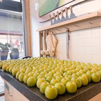 Rocky Mountain Chocolate Factory - Apples - Chocolatiers & Shops Near Me - Lehi, Utah Rocky Mountain Chocolate Factory - Apples - Chocolatiers & Shops Near Me - Lehi, Utah
