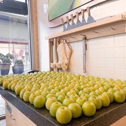 Rocky Mountain Chocolate Factory - Apples