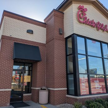 Chick-fil-A - Chick-fil-A, 2127 S Rangeline Rd, Joplin - Fast Food Near Me - Joplin, Missouri