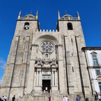 Sé do Porto - Churches Near Me - Porto, 13