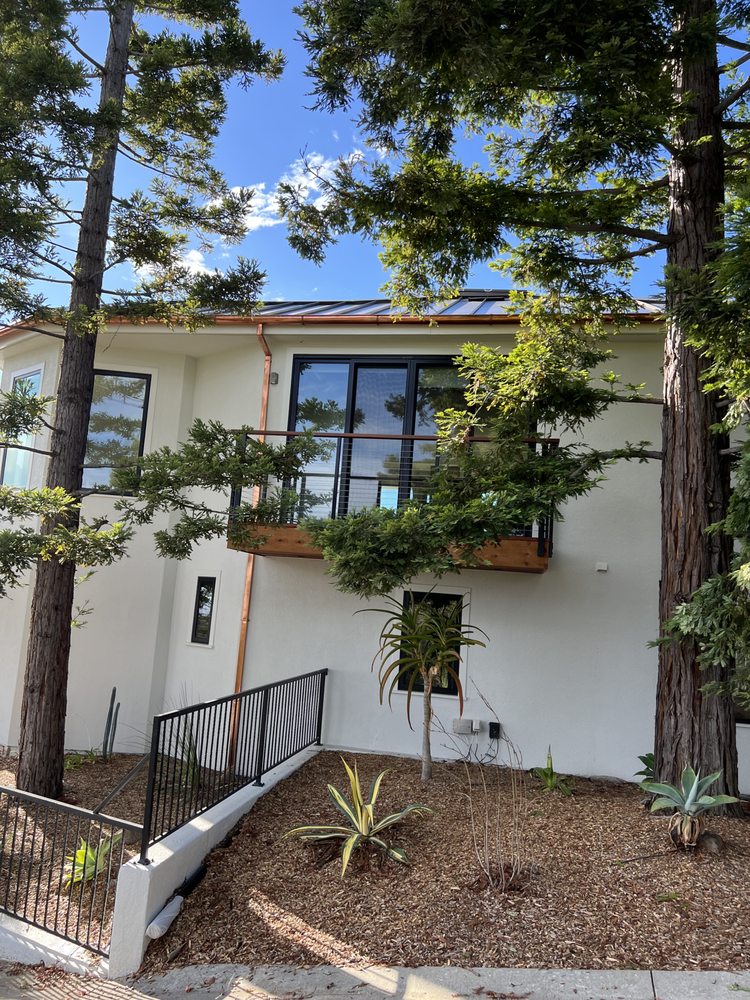 Slide of Nick’s Roofing