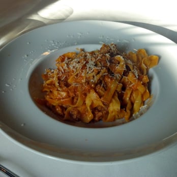 Al Sangiovese - Tagliatelle al ragù - Emilian Near Me - Bologna, BO Al Sangiovese - Tagliatelle al ragù - Emilian Near Me - Bologna, BO