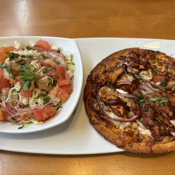 California Pizza Kitchen - This is the barbecue chicken pizza and the Italian salad. Gluten-free.It was given a five out of five. - Pizza Near Me - Portland, Oregon California Pizza Kitchen - This is the barbecue chicken pizza and the Italian salad. Gluten-free.It was given a five out of five. - Pizza Near Me - Portland, Oregon