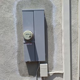 The completed 200 amp panel.. The completed 200 amp panel..