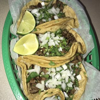 Taqueria Ochoas - Steak Tacos w/ onions & cilantros - Mexican Near Me - Chicago, Illinois Taqueria Ochoas - Steak Tacos w/ onions & cilantros - Mexican Near Me - Chicago, Illinois