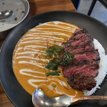 Hanuman Thai Eatery - Curry with hanger steak - Thai Near Me - Costa Mesa, California Hanuman Thai Eatery - Curry with hanger steak - Thai Near Me - Costa Mesa, California