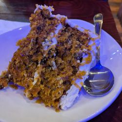 McVee's Pub & Grub - Carrot cake